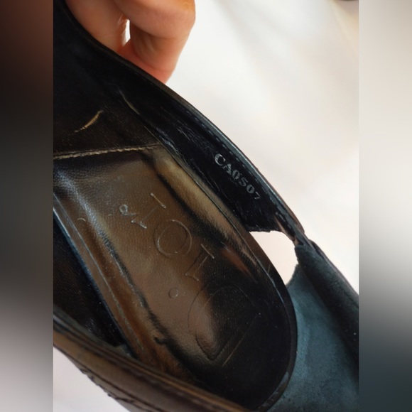 “ Dior” black heels with the “brands metal letters “. - Picture 5 of 10